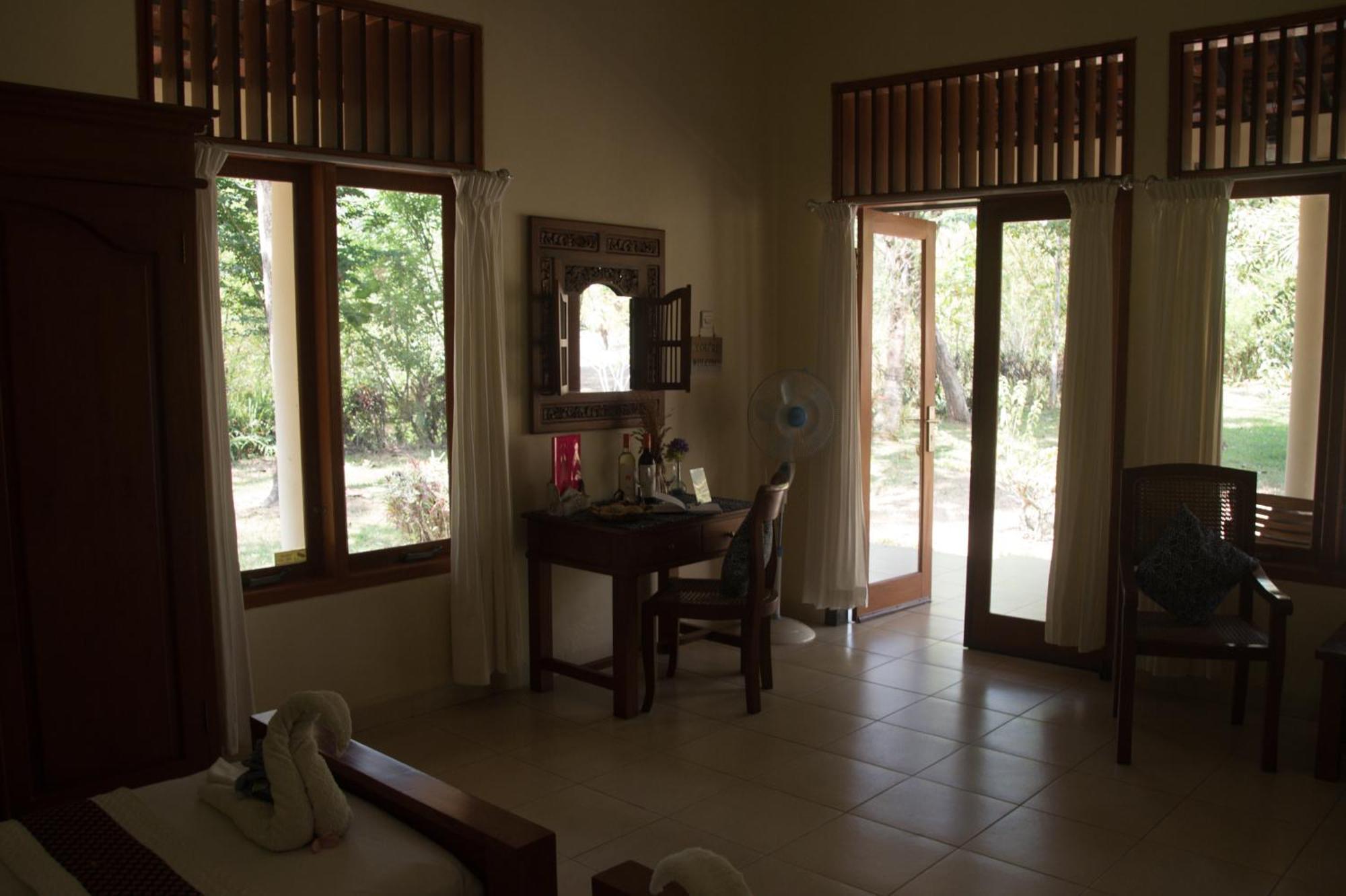 Guesthouse Rumah Senang Kalibaru Exteriér fotografie
