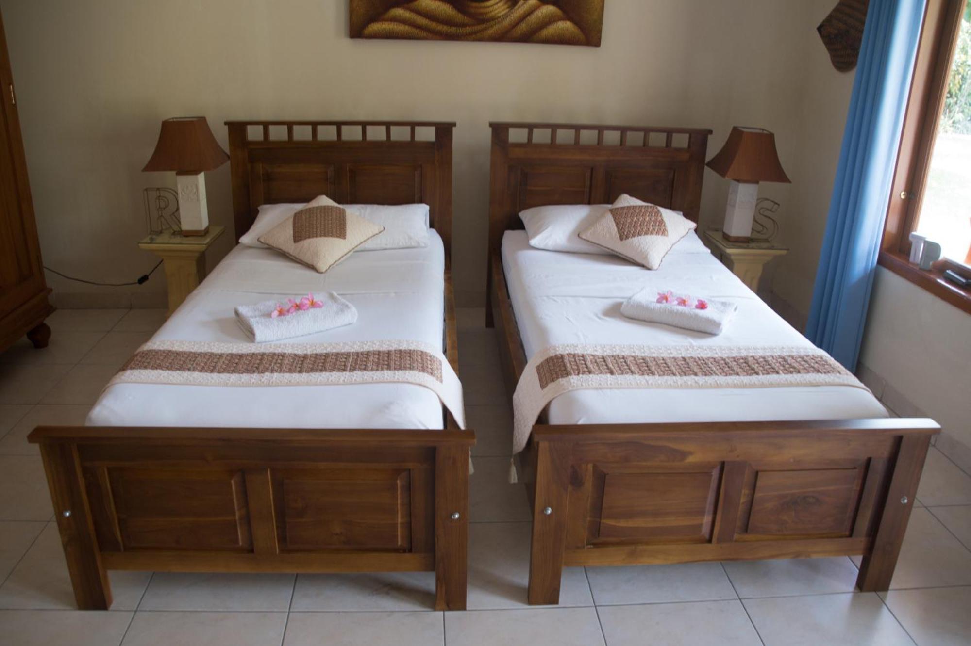 Guesthouse Rumah Senang Kalibaru Exteriér fotografie