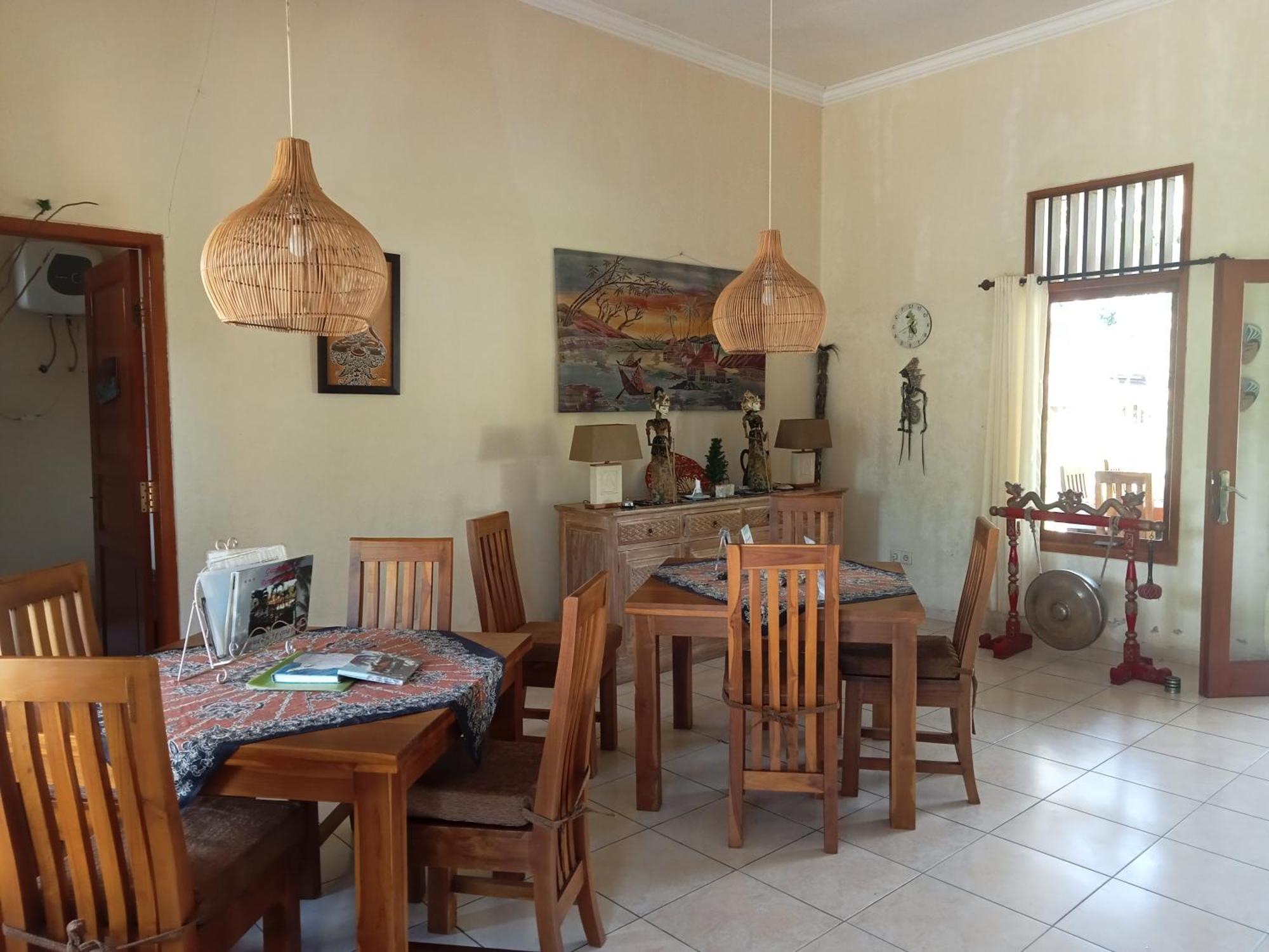 Guesthouse Rumah Senang Kalibaru Exteriér fotografie