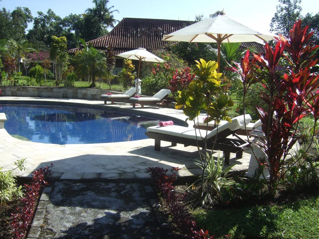 Guesthouse Rumah Senang Kalibaru Exteriér fotografie