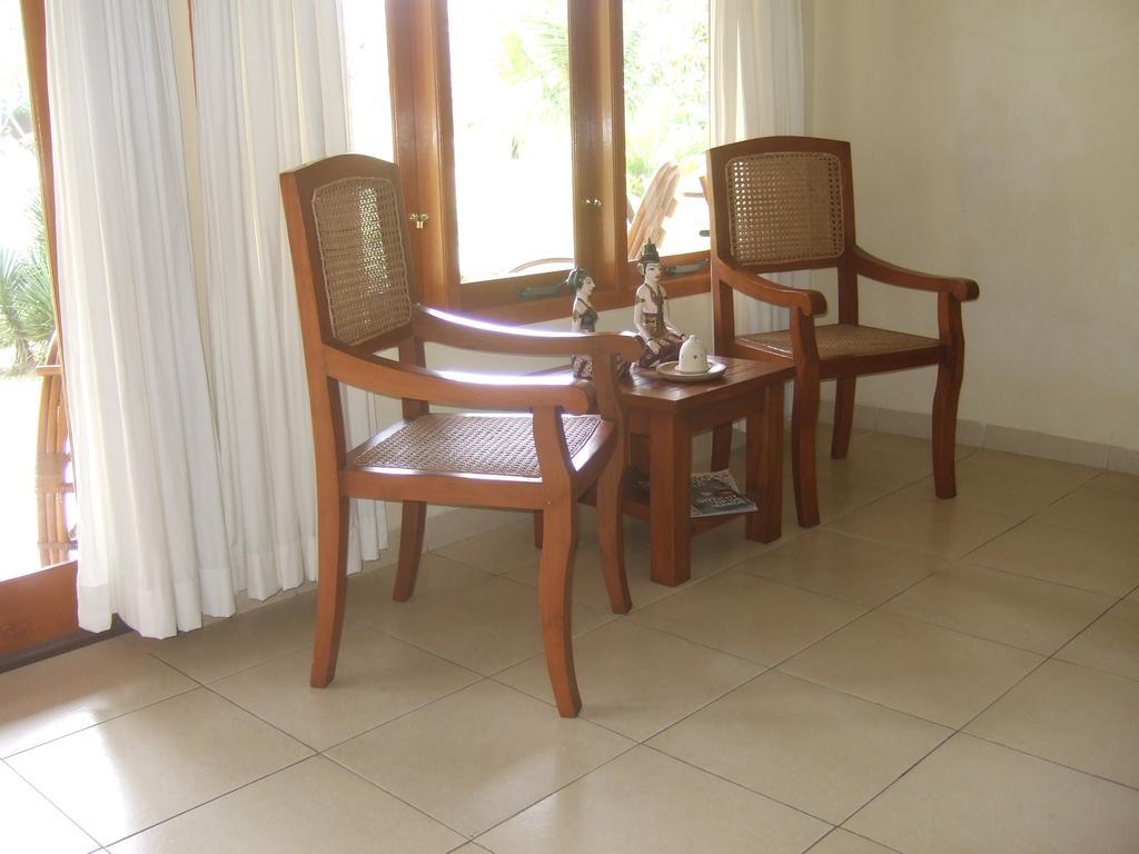 Guesthouse Rumah Senang Kalibaru Exteriér fotografie