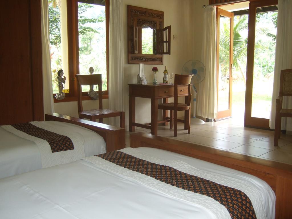 Guesthouse Rumah Senang Kalibaru Exteriér fotografie
